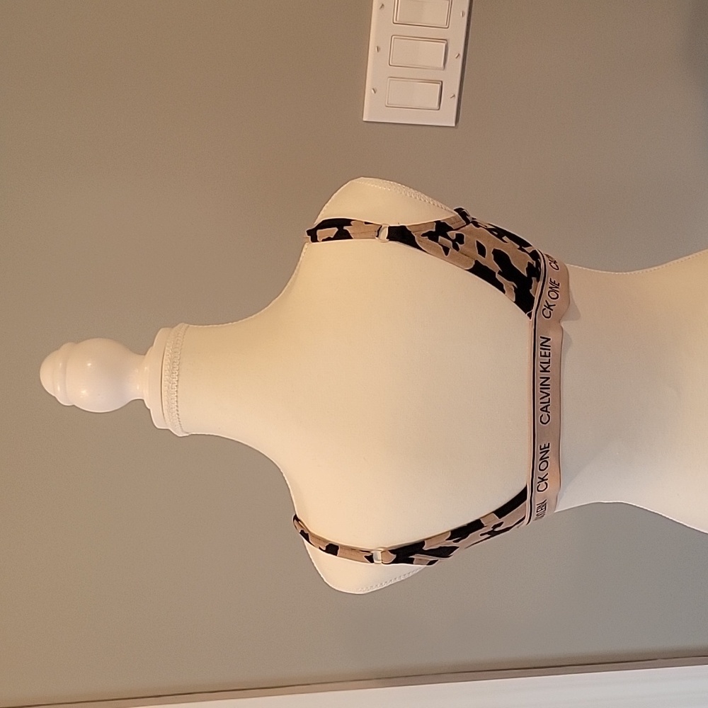 Knit Bra - Picture 2 of 4